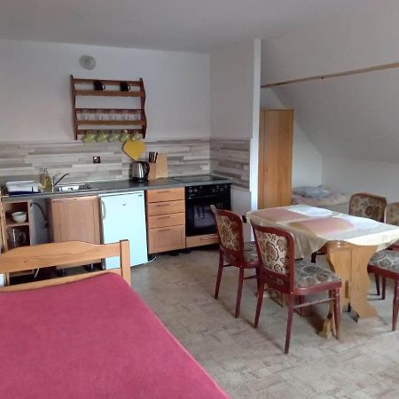 Apartman Police Nad Metuji Apartment Luaran gambar